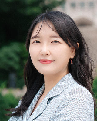 Headshot of Do Young Gong.