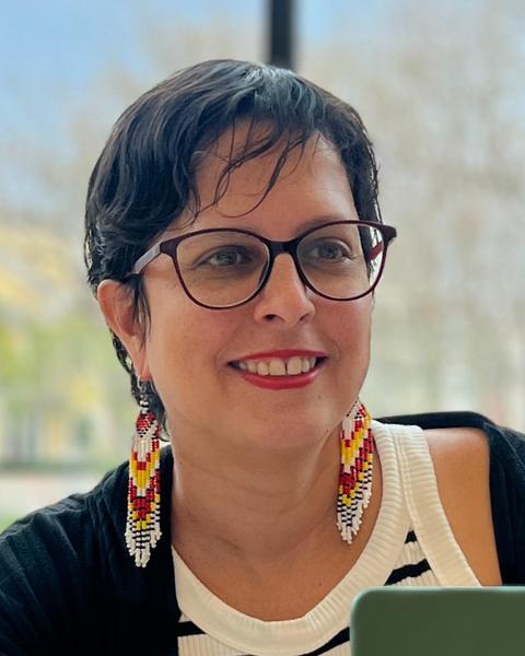 Headshot of Mariana Alegre.